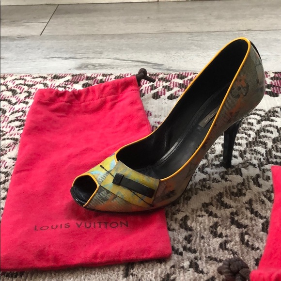 Louis Vuitton| Richard Prince 2007 pump - Picture 2 of 3